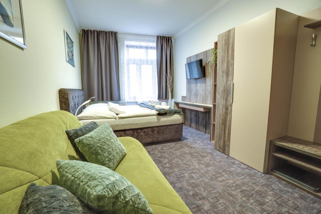 Penzion Hradbova Residence & Spa Кошице Экстерьер фото