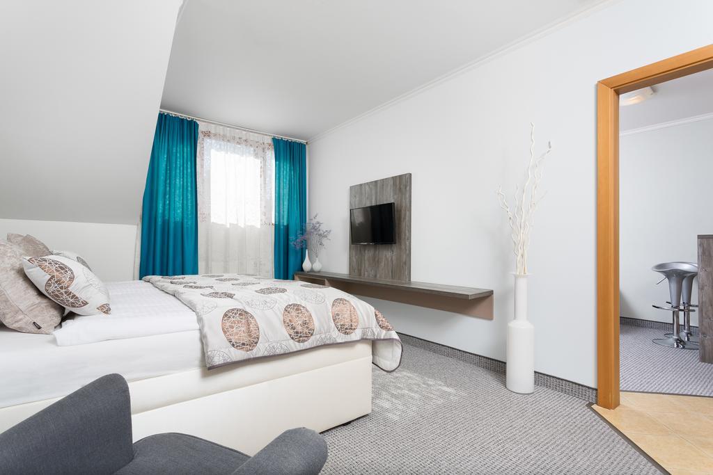 Penzion Hradbova Residence & Spa Кошице Экстерьер фото