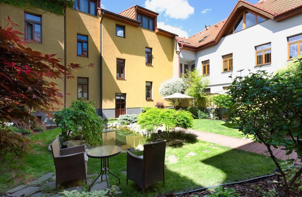 Penzion Hradbova Residence & Spa Кошице Экстерьер фото