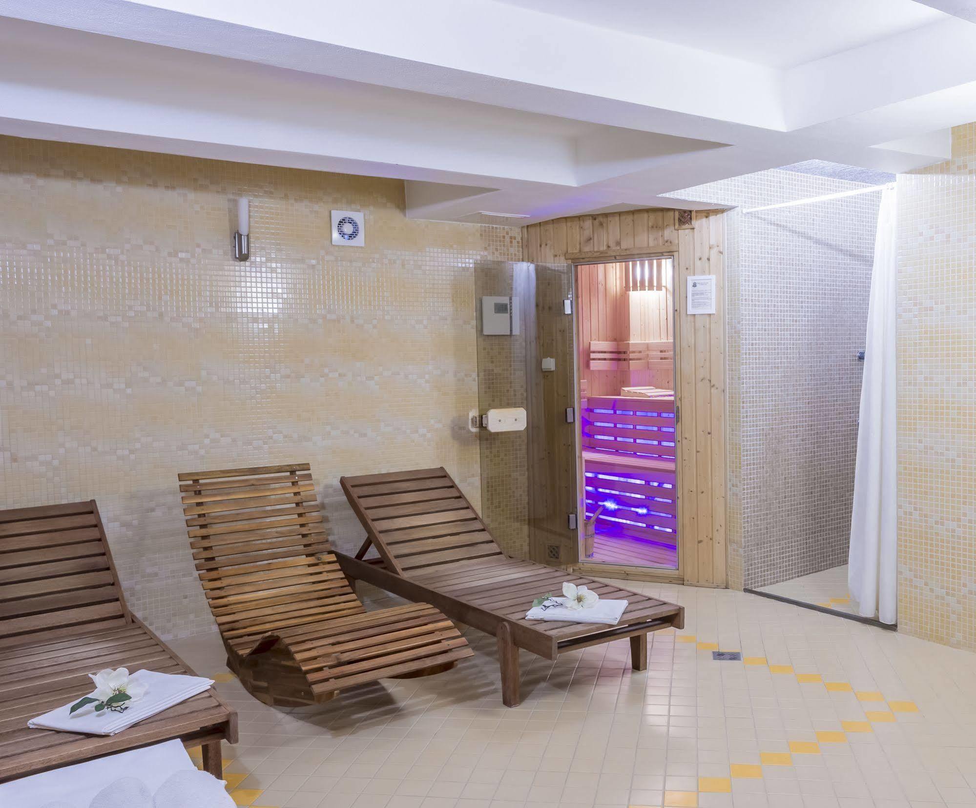 Penzion Hradbova Residence & Spa Кошице Экстерьер фото